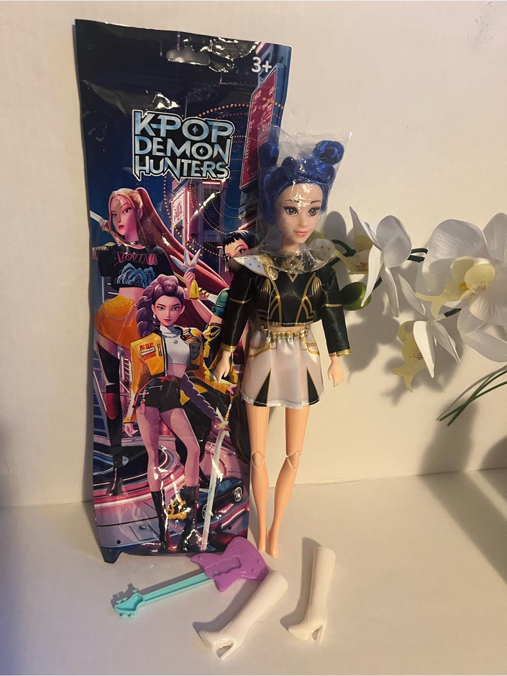 singing doll / Kpop demon hunters